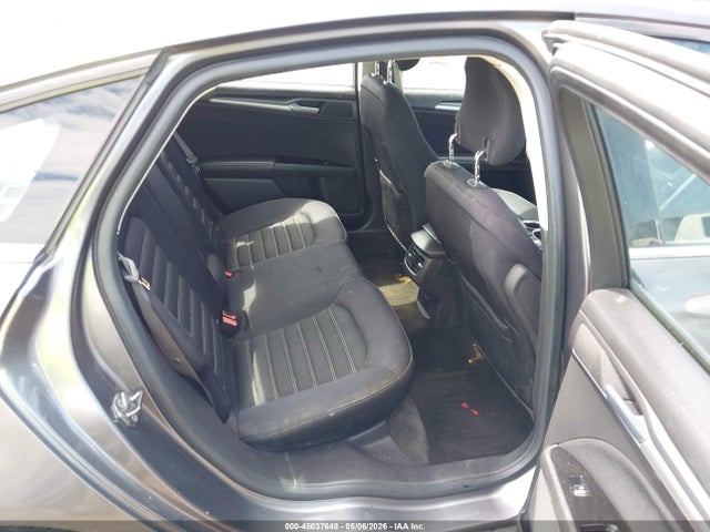 FORD FUSION SE - 8
