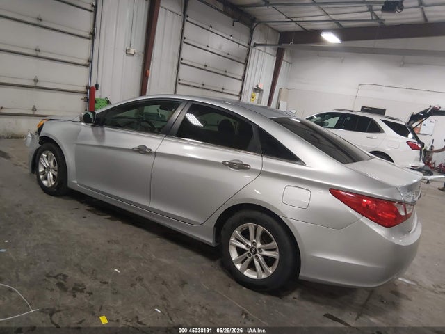 2012 Hyundai SONATA GLS — фото 3