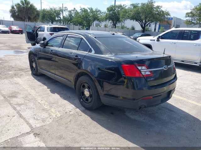 FORD POLICE INTERCEPTOR - 3