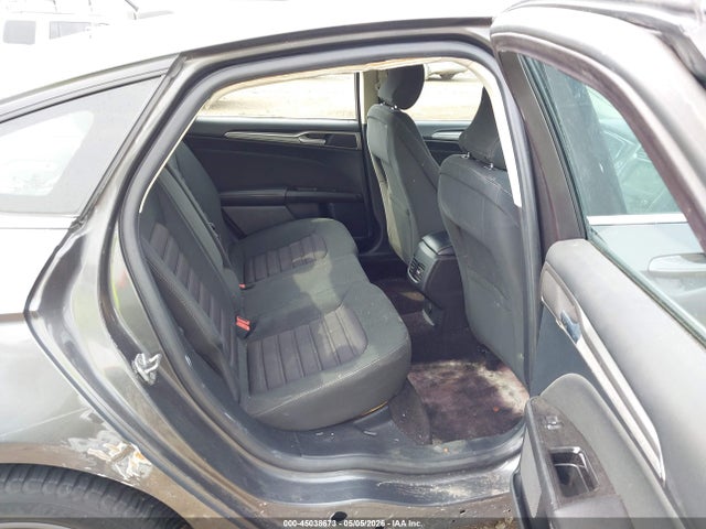 FORD FUSION SE - 8
