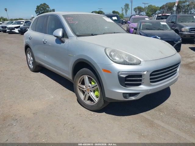 2016 PORSCHE CAYENNE S