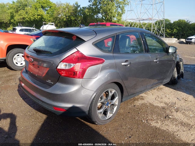2014 FORD FOCUS SE 照片 4
