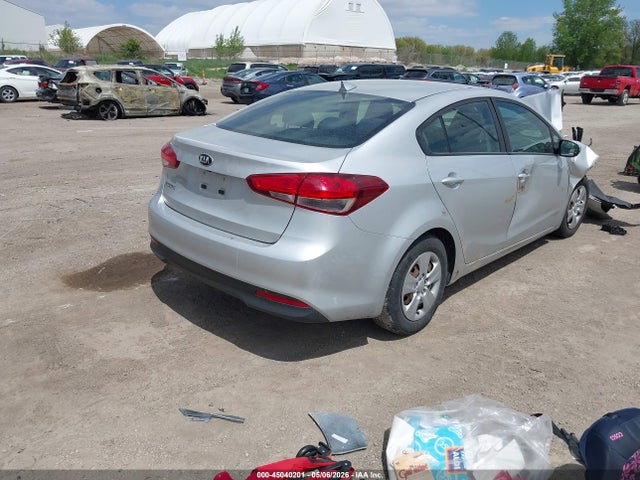 صورة 4 لـ 2017 KIA FORTE LX