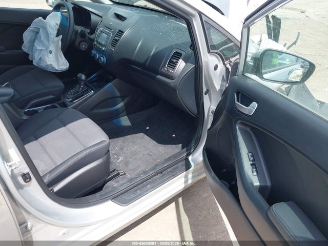 صورة 5 لـ 2017 KIA FORTE LX