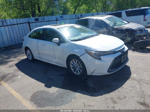 2020 TOYOTA COROLLA XLE