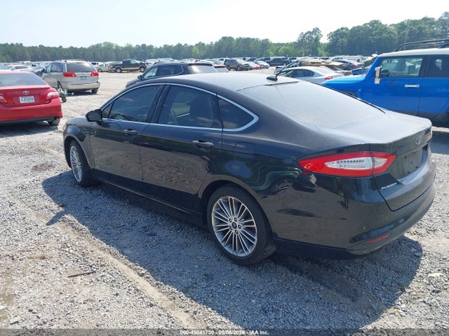 FORD FUSION SE - 3