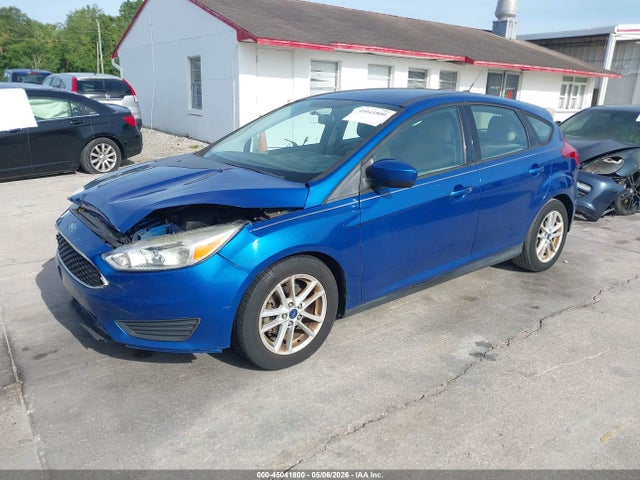 FORD FOCUS SE - 2