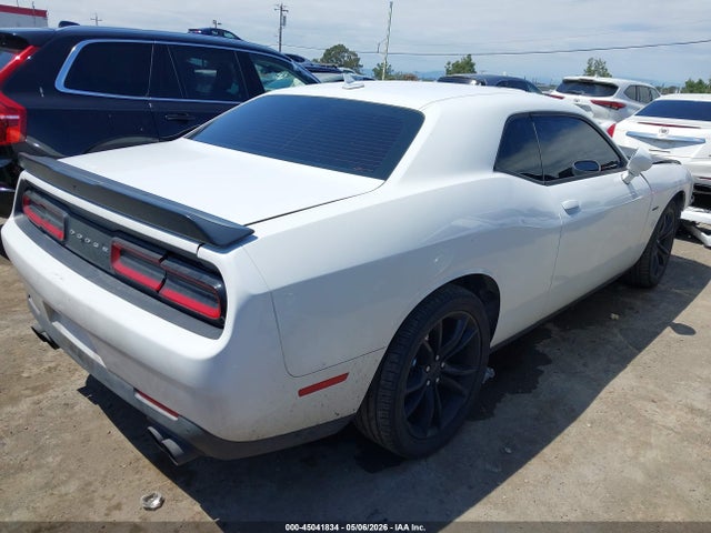 2016 Dodge CHALLENGER R/T PLUS — фото 4