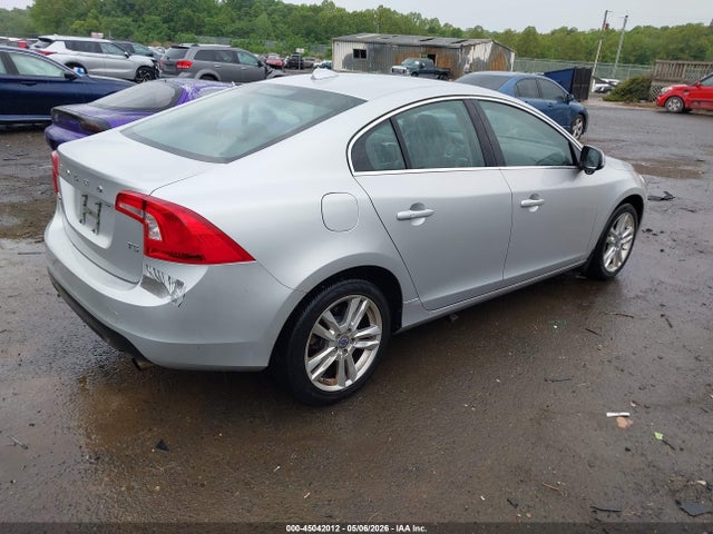 2012 Volvo S60 T5 — фото 4