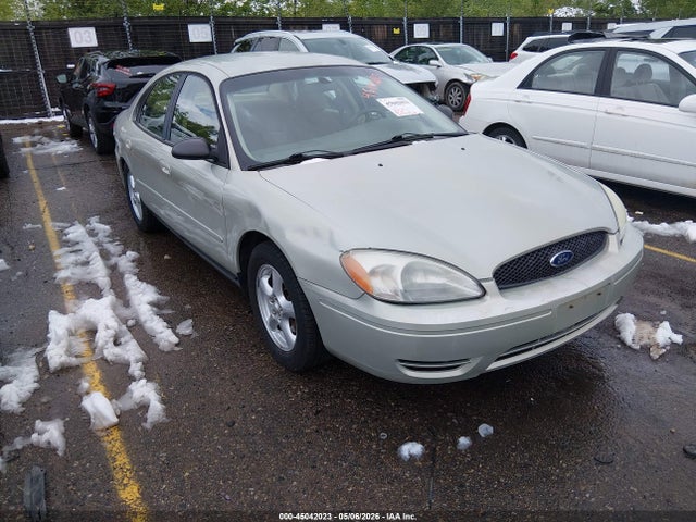 FORD TAURUS SE - 1