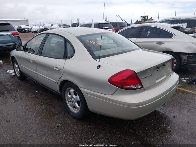 FORD TAURUS SE - 3