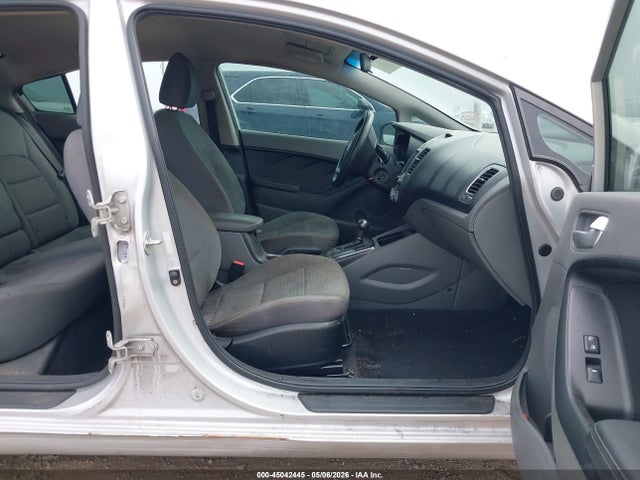 2018 KIA FORTE LX photo 5