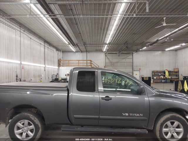 صورة 14 لـ 2011 Nissan TITAN SV