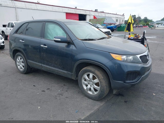2011 KIA SORENTO LX