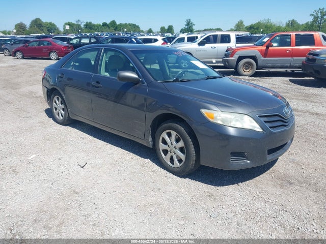 2011 TOYOTA CAMRY LE