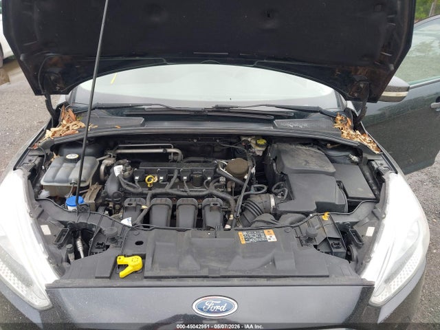 FORD FOCUS SE - 10