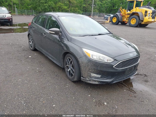 FORD FOCUS SE - 1