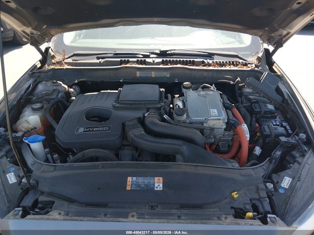 FORD FUSION HYBRID SE - 10