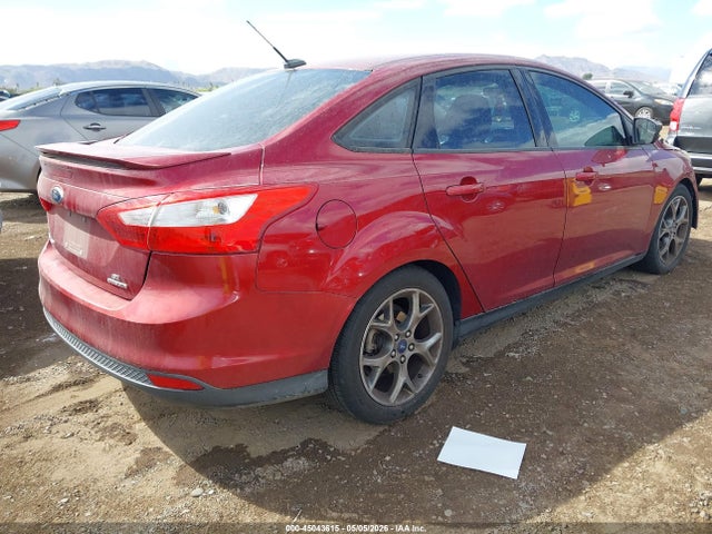 FORD FOCUS SE - 4
