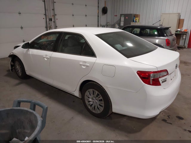 2013 Toyota CAMRY LE — фото 3