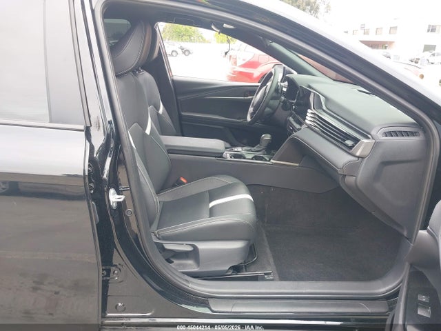 2025 Toyota CAMRY SE 照片 5