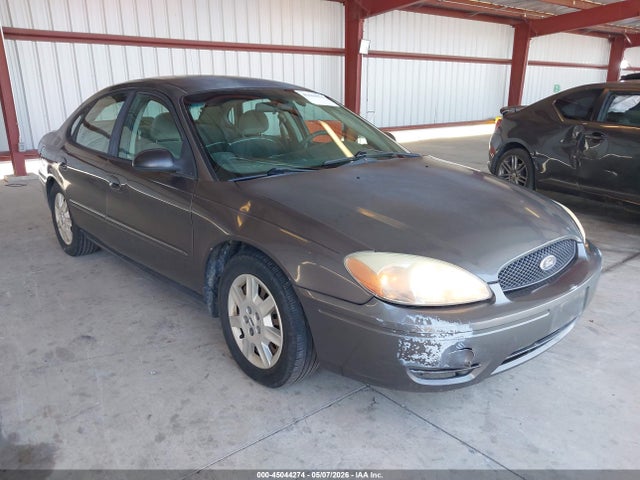 FORD TAURUS SE - 1