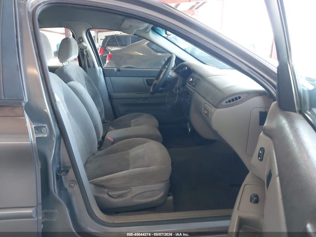FORD TAURUS SE - 5
