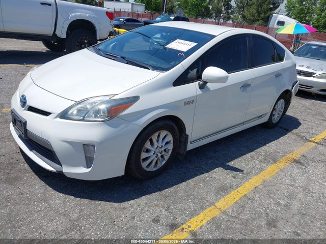 2015 Toyota PRIUS PLUG-IN ADVANCED 照片 2