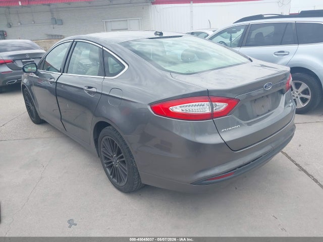 FORD FUSION SE - 3