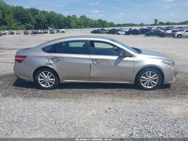 2014 Toyota AVALON XLE thumbnail 13