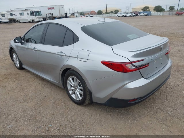2025 Toyota CAMRY LE 照片 3