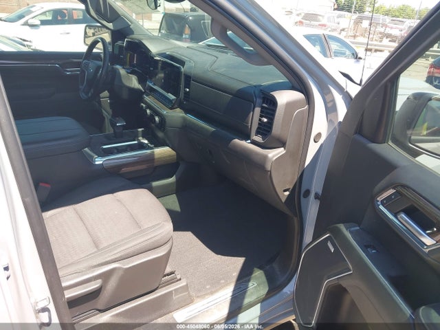 2024 Chevrolet SILVERADO 1500 照片 5