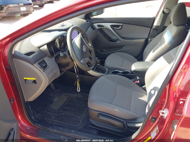 صورة 5 لـ 2016 Hyundai ELANTRA SE