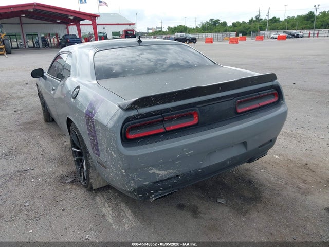 صورة 3 لـ 2019 Dodge CHALLENGER R/T SCAT PACK