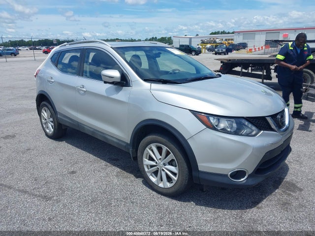 2017 NISSAN ROGUE SV