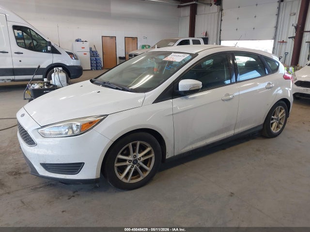FORD FOCUS SE - 2