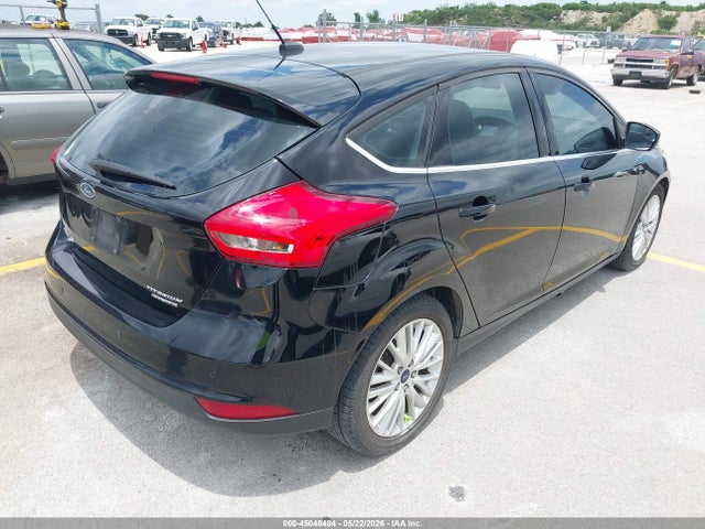 FORD FOCUS TITANIUM - 4