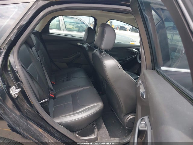 FORD FOCUS TITANIUM - 8