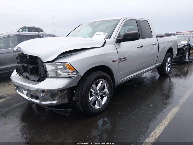 2016 RAM 1500 BIG HORN 照片 2