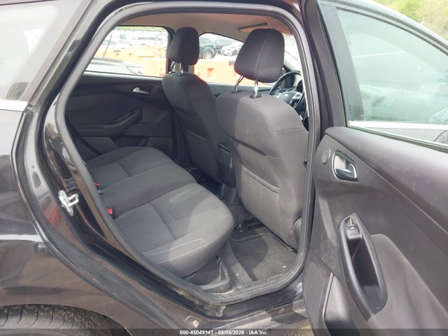 FORD FOCUS TITANIUM - 8