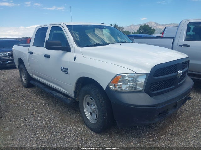2021 RAM 1500 CLASSIC TRADESMAN 4X4 5'7 BOX — фото 1