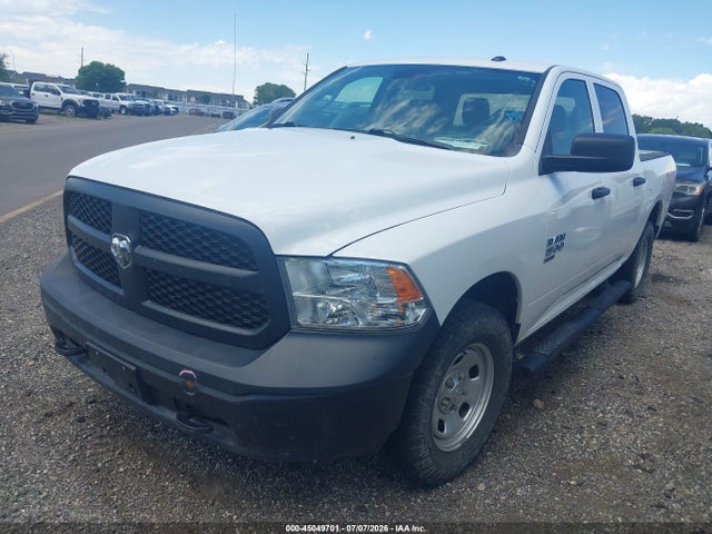 صورة 2 لـ 2021 RAM 1500 CLASSIC TRADESMAN 4X4 5'7 BOX