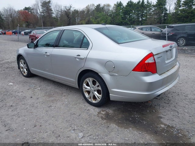 FORD FUSION SE - 3