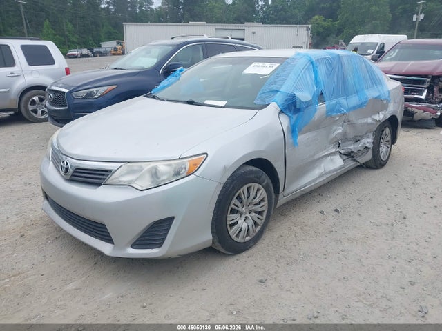 2012 Toyota CAMRY L 照片 2