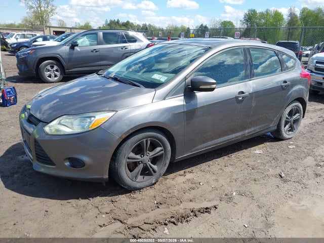 FORD FOCUS SE - 2
