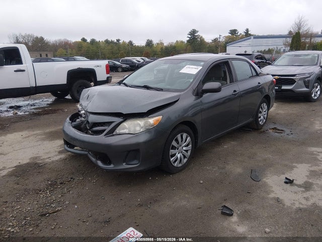 2012 Toyota COROLLA LE photo 2