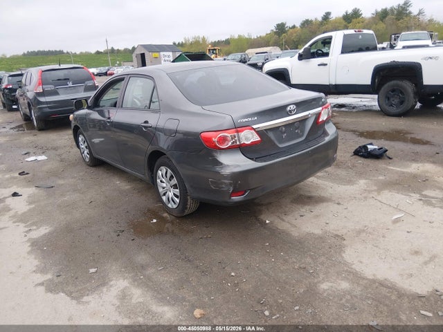 2012 Toyota COROLLA LE photo 3