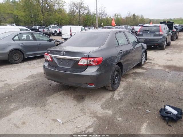 2012 Toyota COROLLA LE photo 4