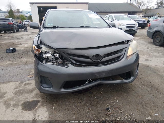 2012 Toyota COROLLA LE photo 6
