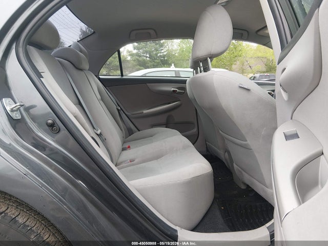 2012 Toyota COROLLA LE photo 8